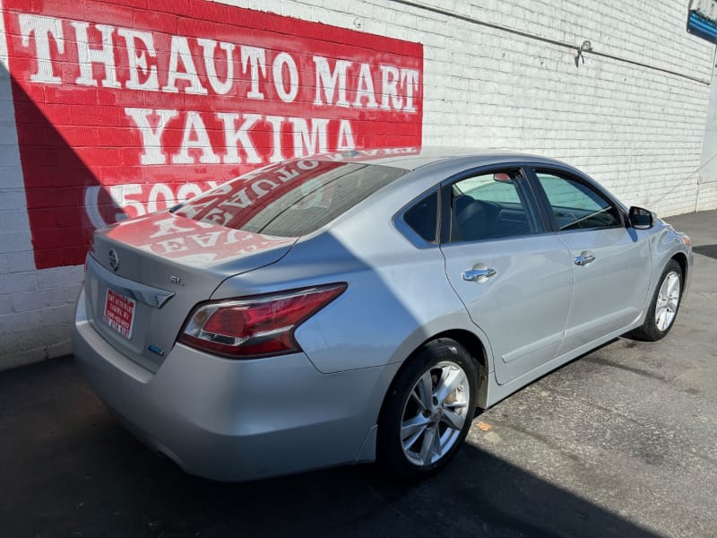 Nissan Altima 2013 price $8,995