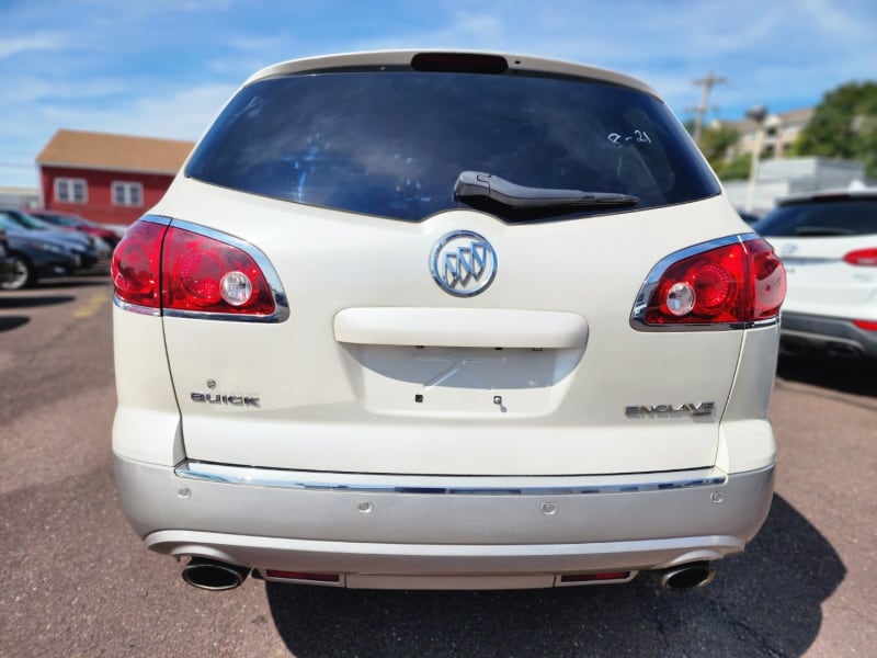 Buick Enclave 2012 price $10,325