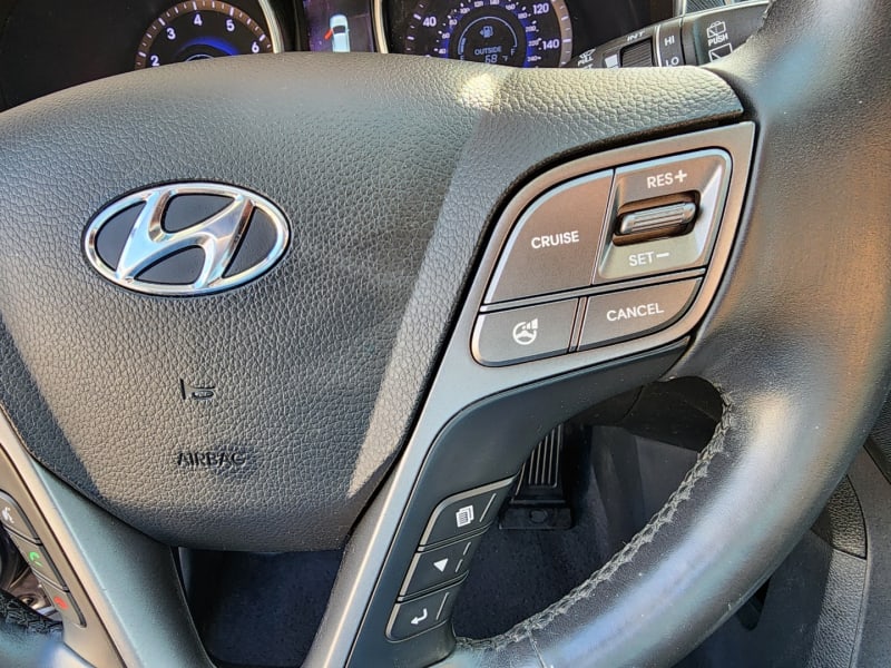 Hyundai Santa Fe Sport 2015 price $13,450