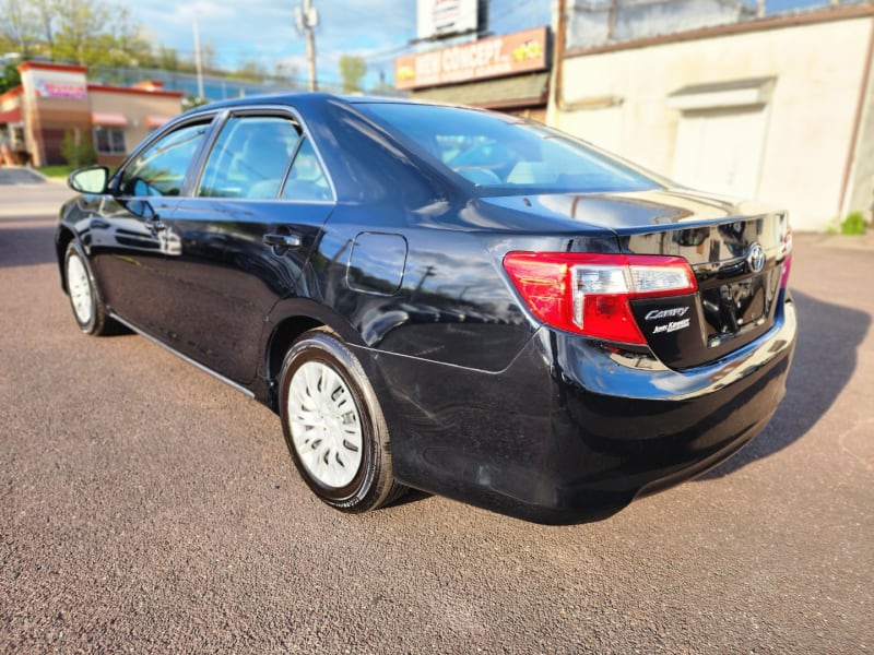 Toyota Camry 2012 price $13,450