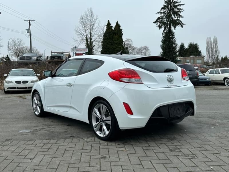 Hyundai Veloster 2016 price $11,869