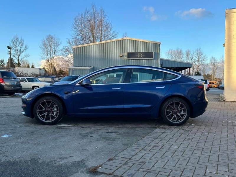 Tesla Model 3 2020 price $35,869