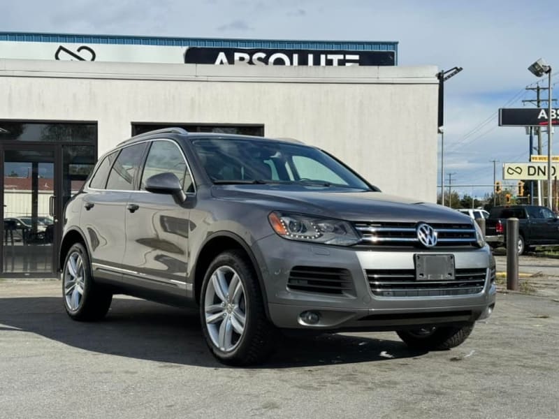 Volkswagen Touareg 2013 price $20,869