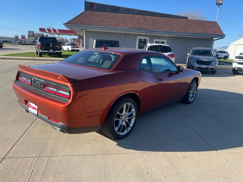 DODGE CHALLENGER 2022 price $31,995