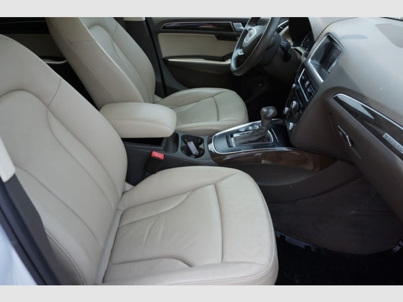 Audi Q5 2014 price $12,777