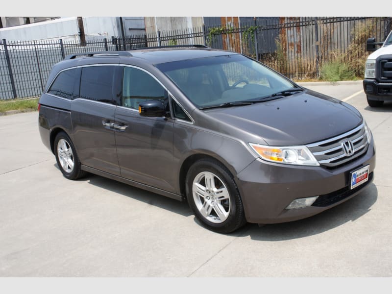 Honda Odyssey 2012 price $8,777