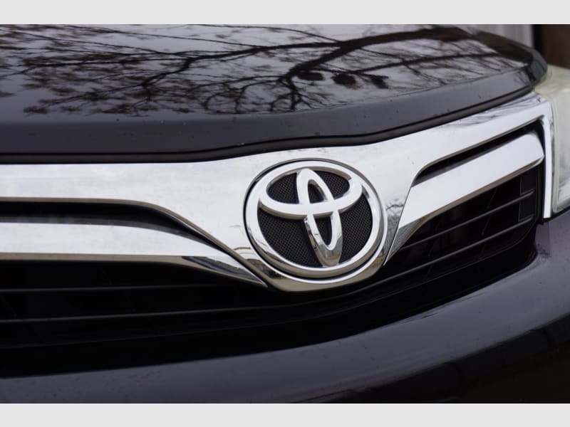 Toyota Camry 2012 price $11,677
