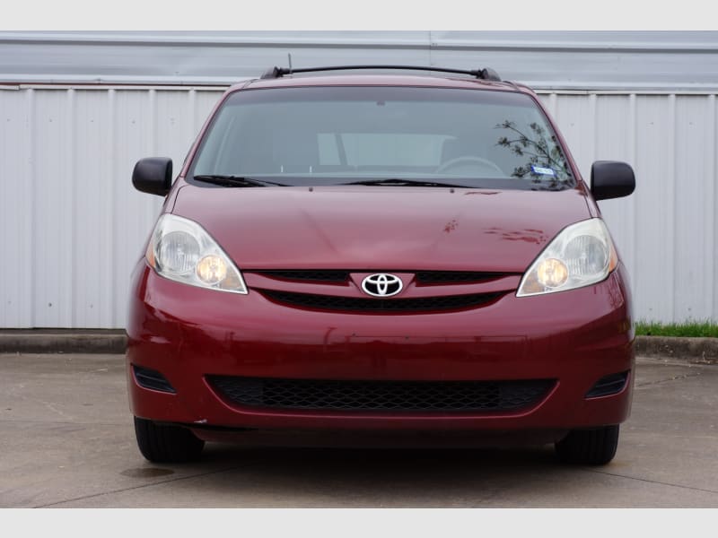 Toyota Sienna 2006 price $7,477