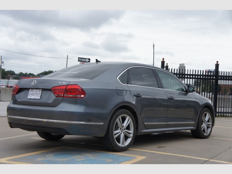 Volkswagen Passat 2015 price $10,977