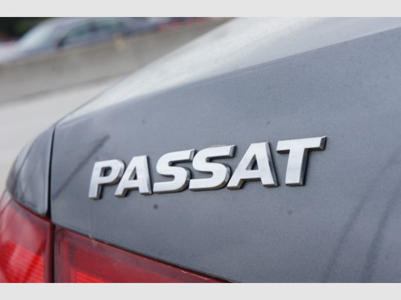 Volkswagen Passat 2015 price $10,977