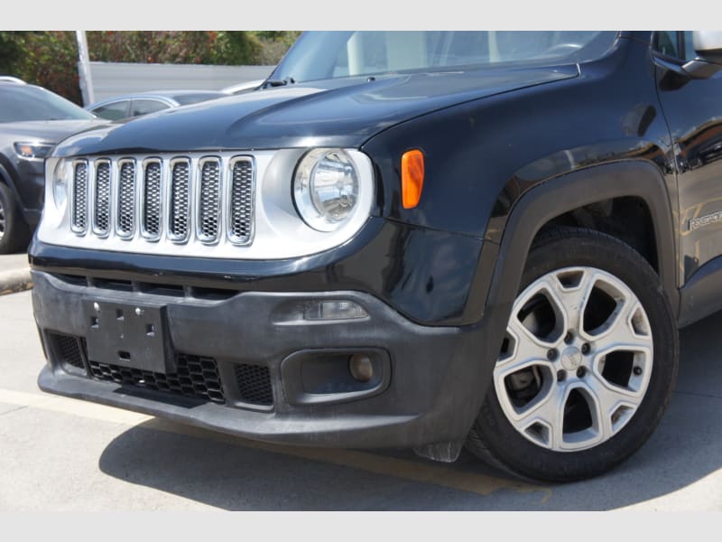 Jeep Renegade 2015 price $11,777