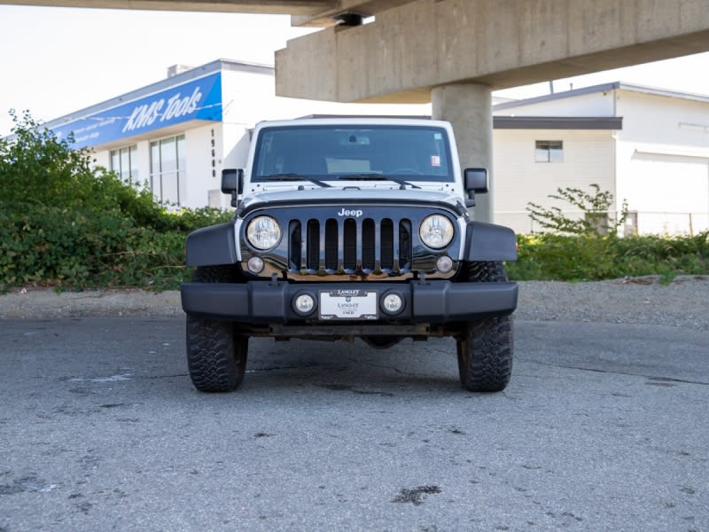 Jeep Wrangler Unlimited 2015 price $36,987