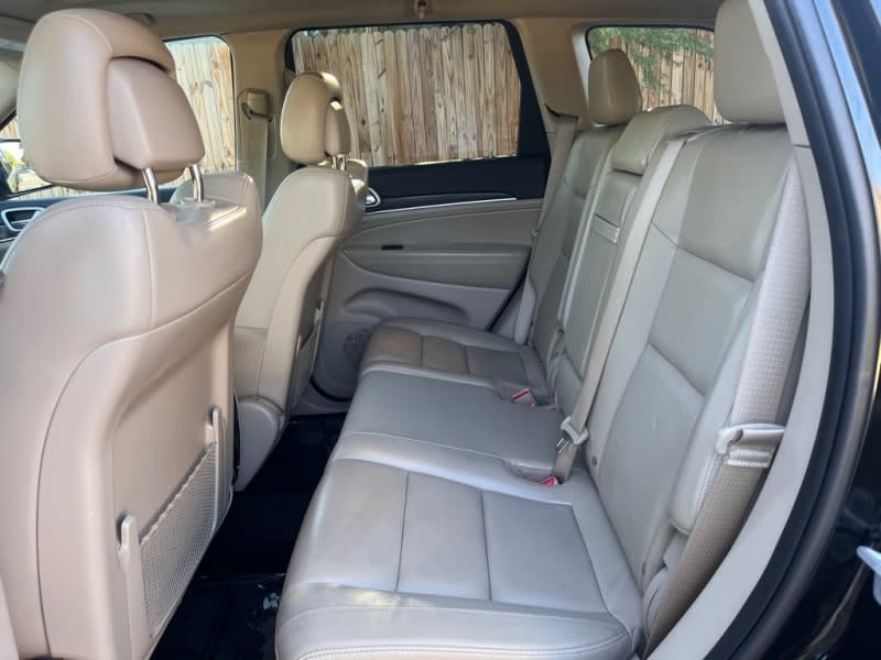 Jeep Grand Cherokee 2019 price $19,950