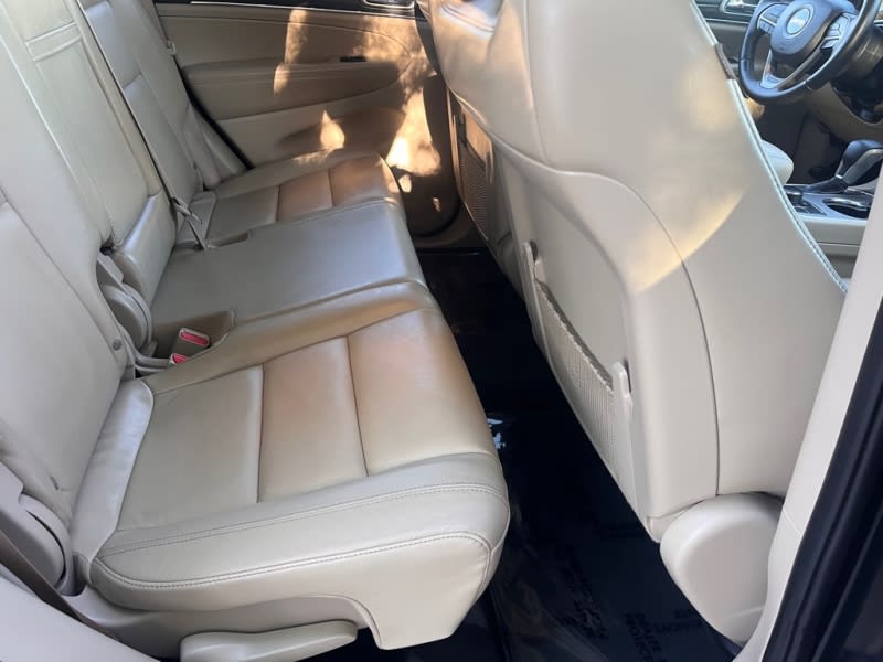 Jeep Grand Cherokee 2019 price $19,950