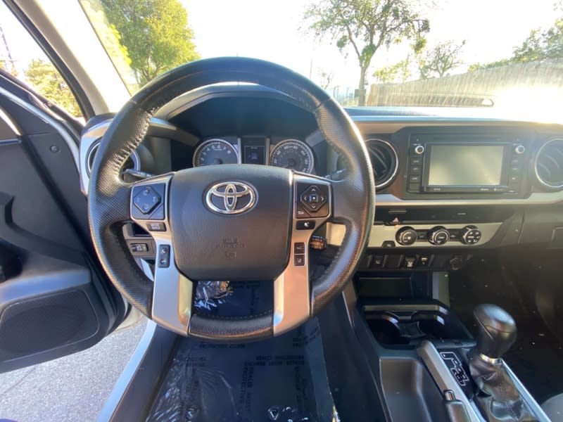 Toyota Tacoma 2WD 2019 price $28,900