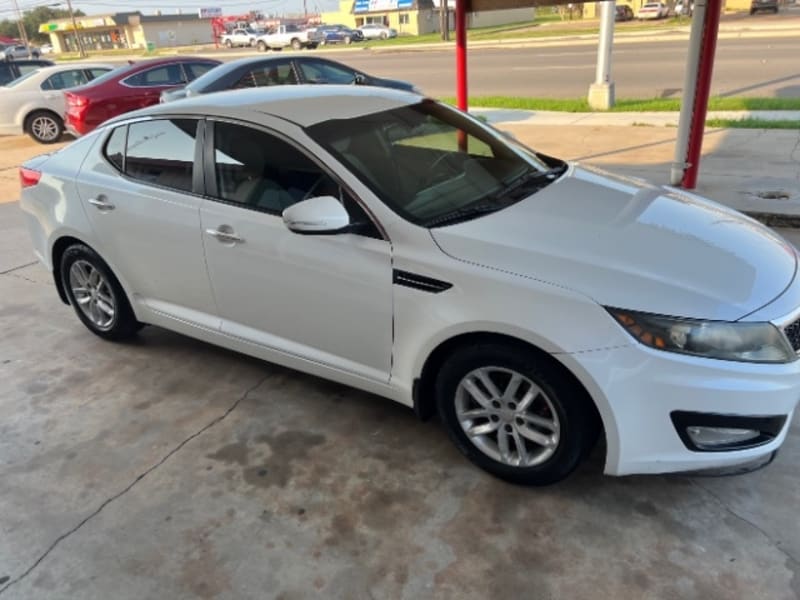 Kia Optima 2013 price $7,900