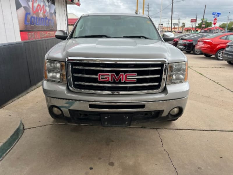 GMC Sierra 1500 2013 price $15,900