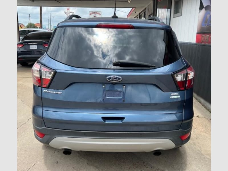 Ford Escape 2018 price $12,900