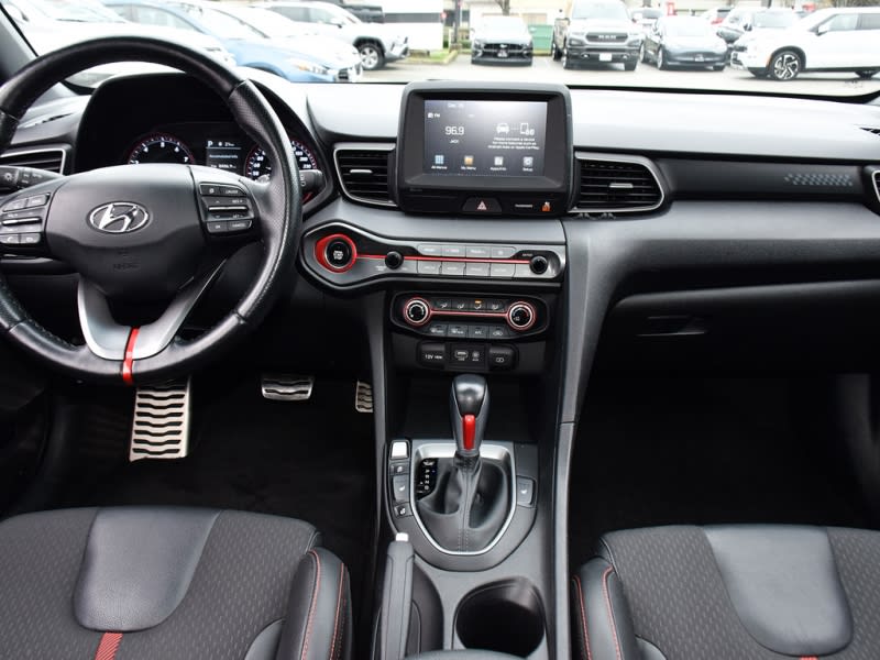 Hyundai Veloster 2019 price $26,995