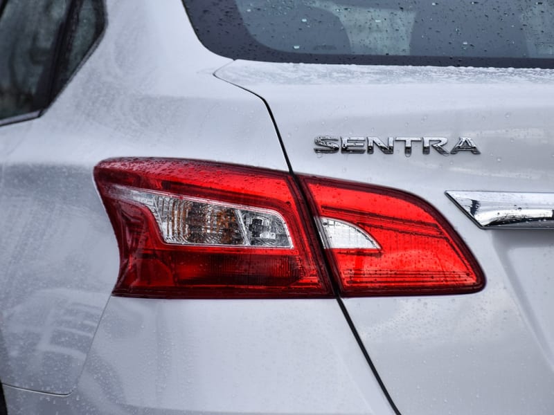 Nissan Sentra 2019 price $21,995