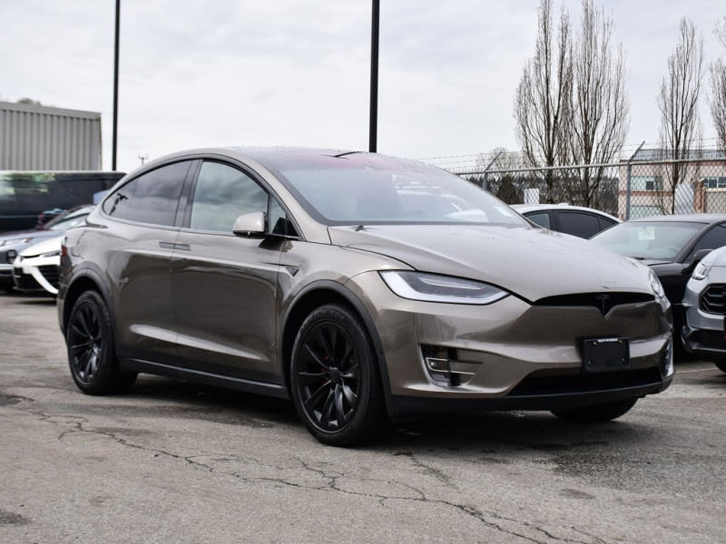 Tesla Model X 2016 price $54,995