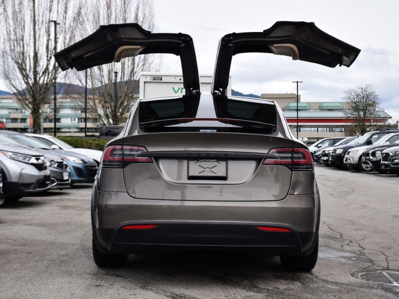 Tesla Model X 2016 price $54,995