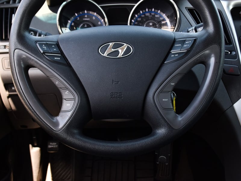 Hyundai Sonata 2013 price $10,995