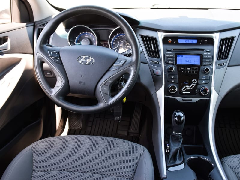 Hyundai Sonata 2013 price $10,995