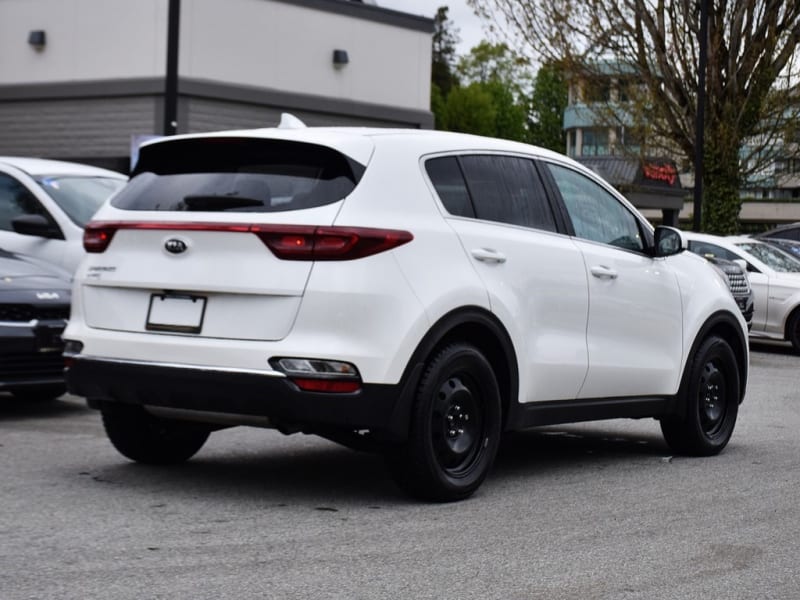 Kia Sportage 2022 price $26,995