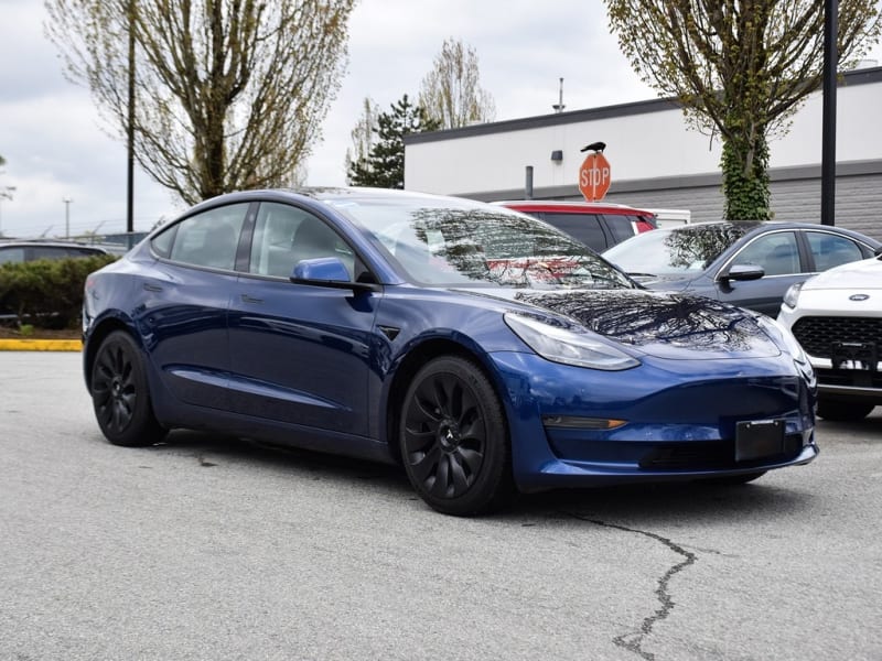 Tesla Model 3 2022 price $39,995