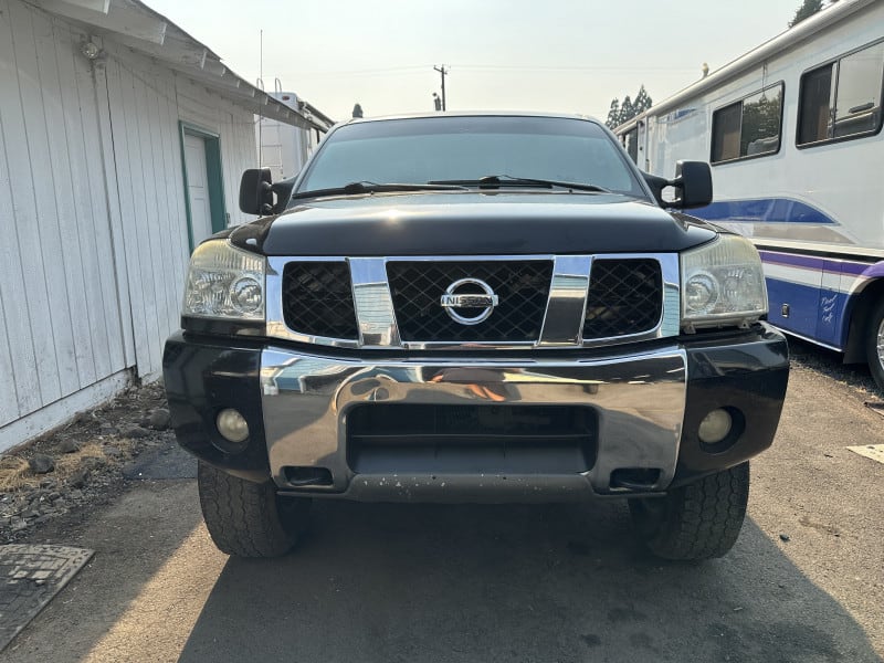 Nissan Titan 2006 price $8,999