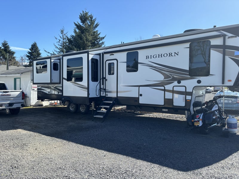 Heartland Bighorn 5 slide 2020 price $69,999