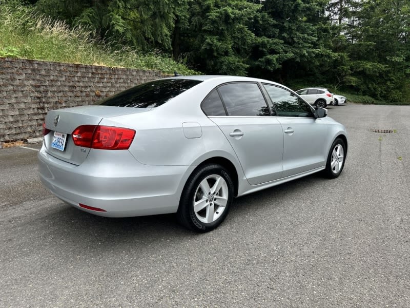 VOLKSWAGEN JETTA 2013 price $9,500