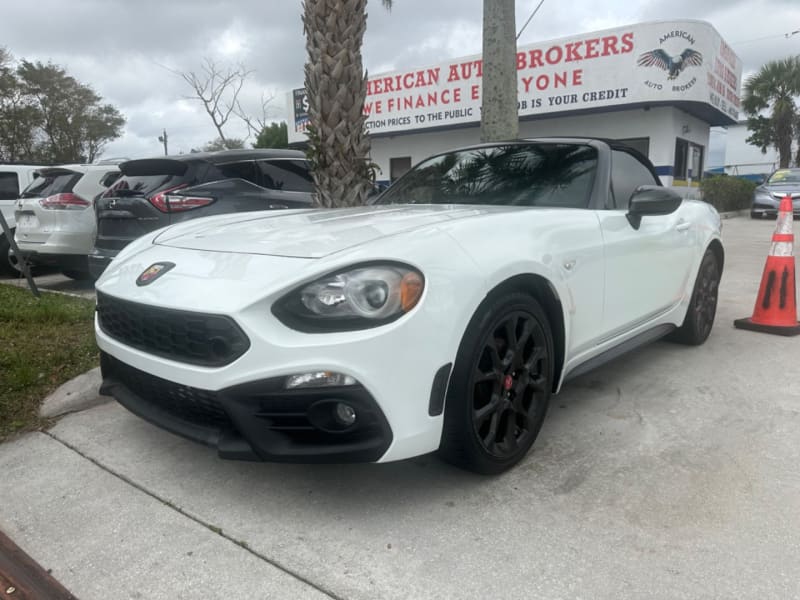 Fiat 124 Spider 2017 price $12,900