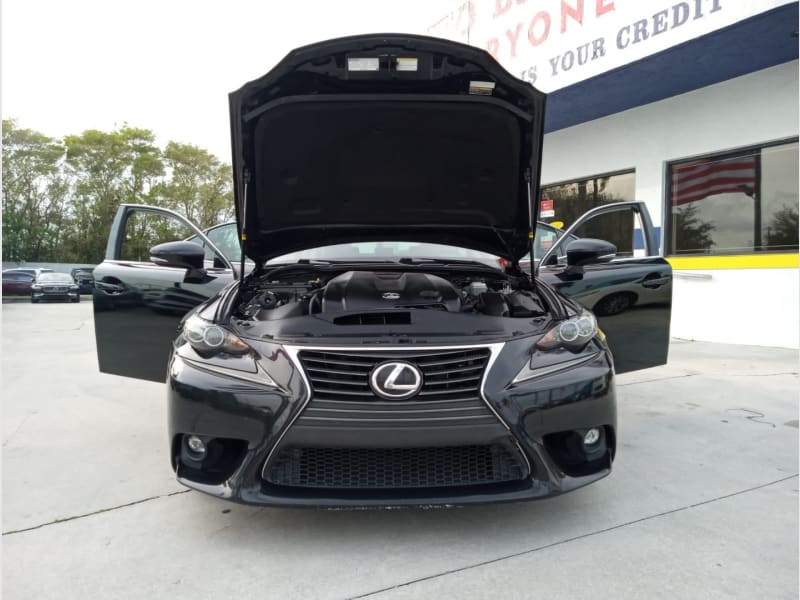 Lexus IS 250 2015 price $13,777