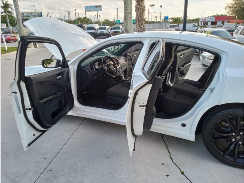 Dodge Charger 2018 price $13,800