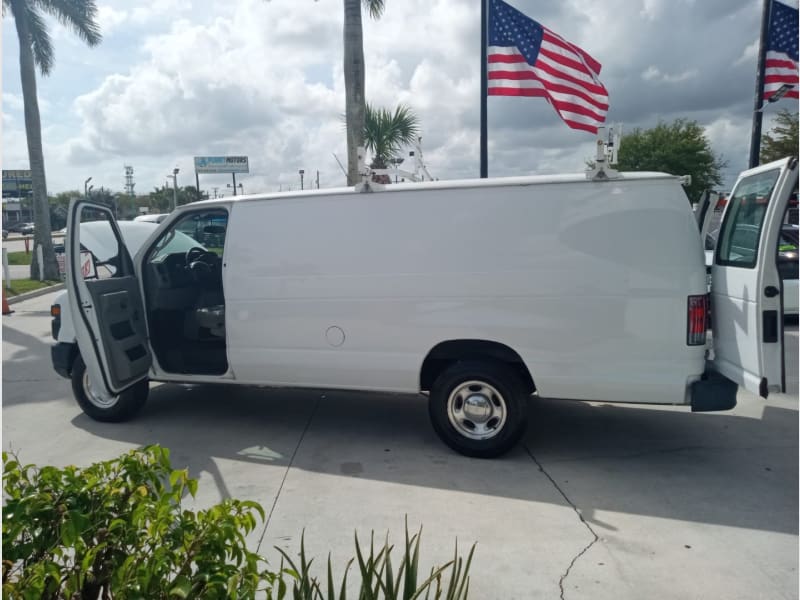 Ford Econoline Cargo Van 2013 price $11,900