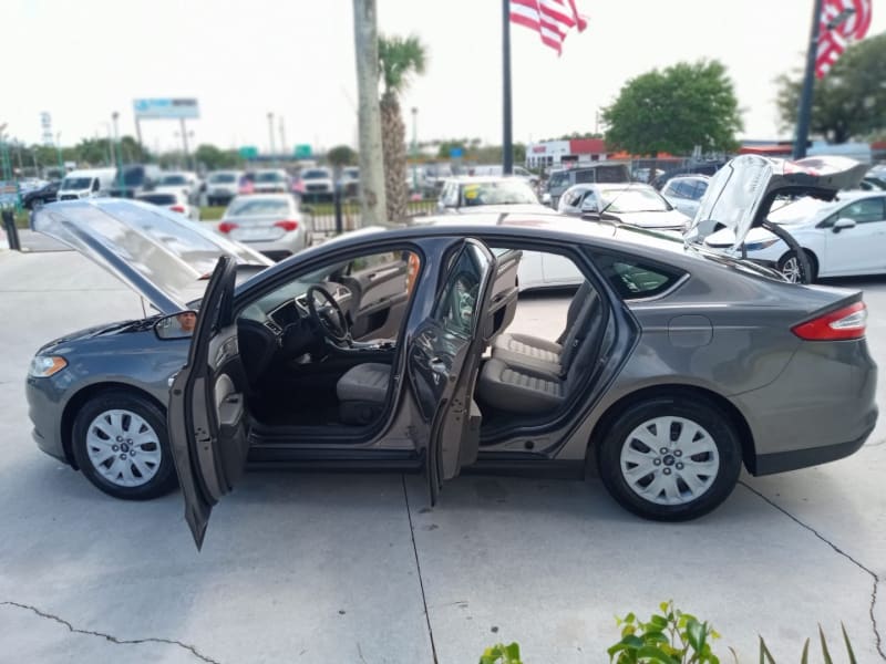 Ford Fusion 2014 price $10,900