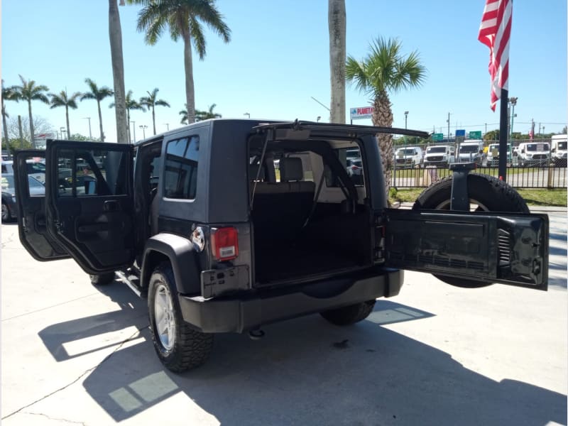 Jeep Wrangler Unlimited 2010 price $13,888