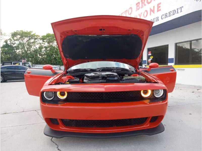 Dodge Challenger 2018 price $16,900