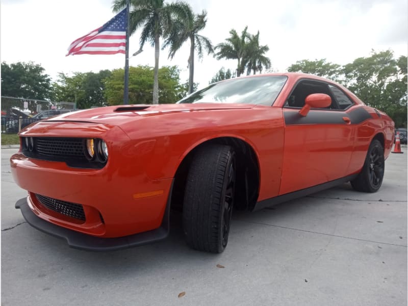 Dodge Challenger 2018 price $11,900