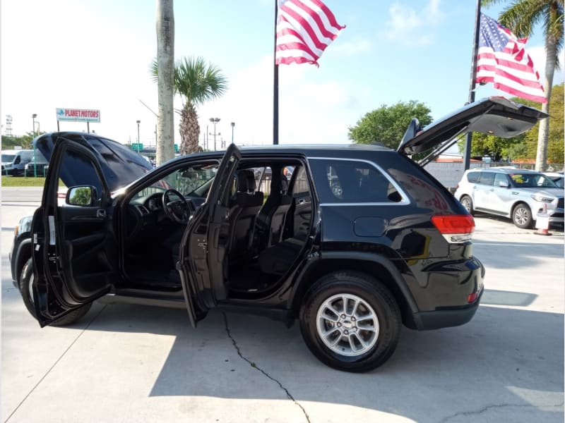 Jeep Grand Cherokee 2018 price $15,777