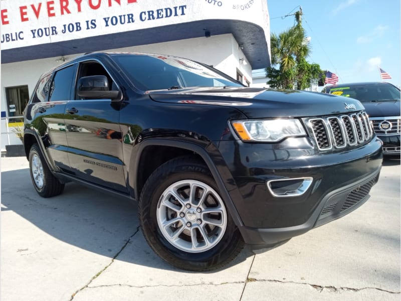 Jeep Grand Cherokee 2018 price $14,900