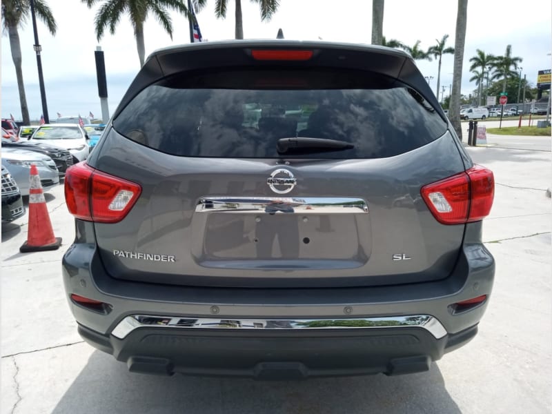 Nissan Pathfinder 2020 price $18,995