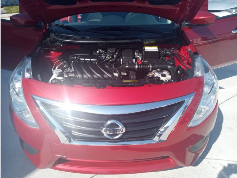 Nissan Versa Sedan 2019 price $8,900