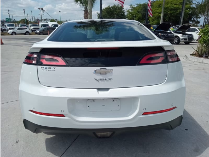 Chevrolet Volt 2014 price $9,800