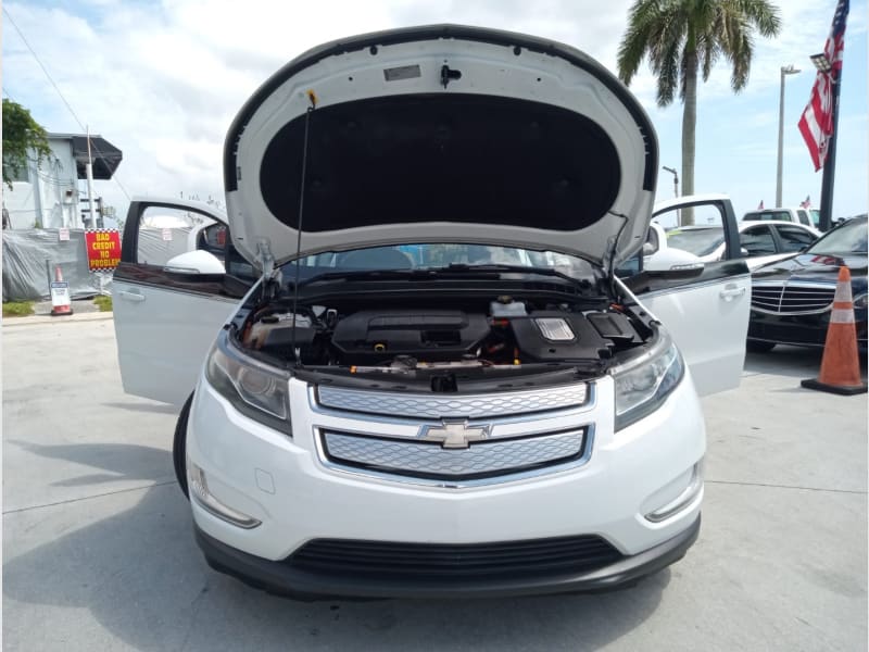 Chevrolet Volt 2014 price $12,900