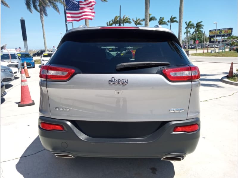 Jeep Cherokee 2016 price $14,900