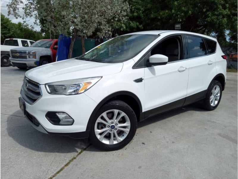 Ford Escape 2017 price $11,777