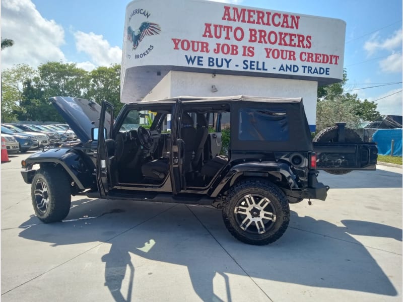 Jeep Wrangler Unlimited 2011 price $14,900